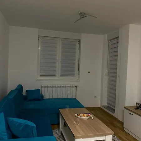 Apartman Letaar *