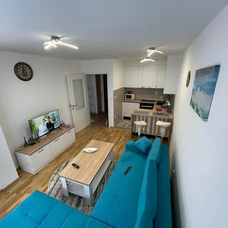 Apartament Apartman Letaar *